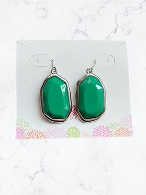 Premier Designs Emerald Green Faceted Drop Earrings with Silver Tone